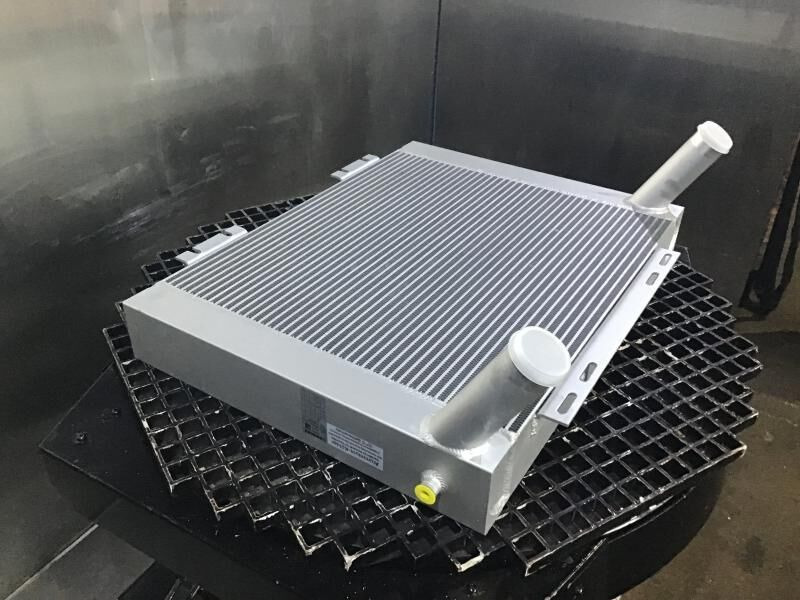 Liebherr Watercooler - Intercooler: picture 2 Liebherr Watercooler - Intercooler: picture 2