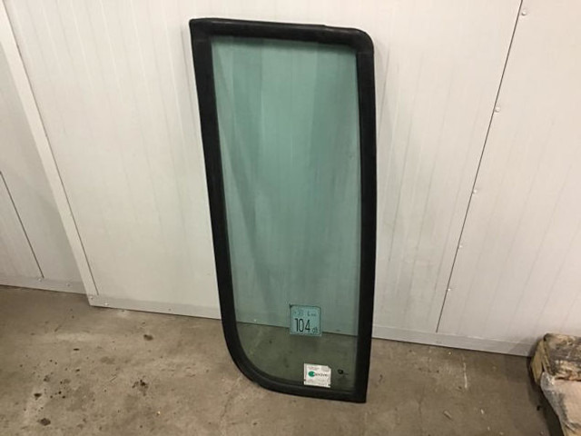 Window and parts Liebherr Window Glass: picture 9