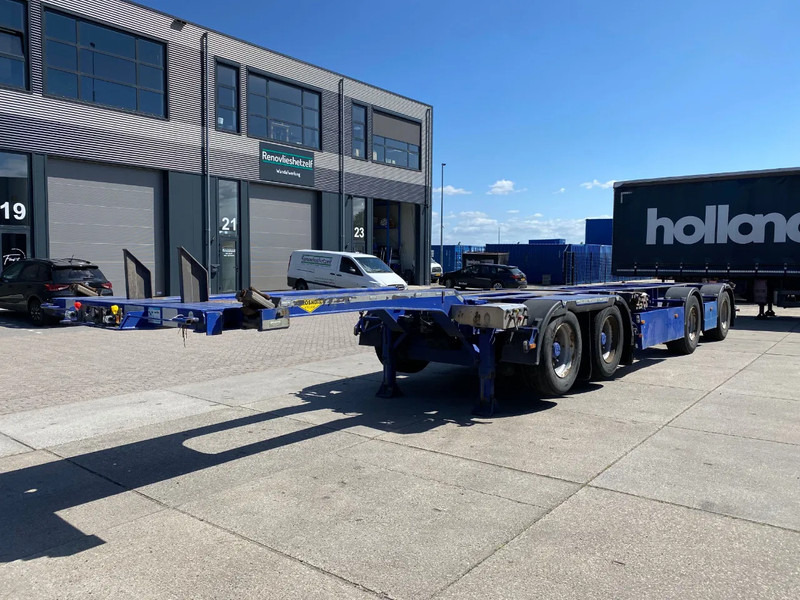 Broshuis 2Connect 2AKCC / 4 Axles / 3x Steering Axle / 2x Lift Axle - Container transporter/ Swap body semi-trailer: picture 4 Broshuis 2Connect 2AKCC / 4 Axles / 3x Steering Axle / 2x Lift Axle - Container transporter/ Swap body semi-trailer: picture 4