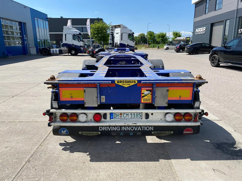 Broshuis 2Connect 2AKCC / 4 Axles / 3x Steering Axle / 2x Lift Axle - Container transporter/ Swap body semi-trailer: picture 2 Broshuis 2Connect 2AKCC / 4 Axles / 3x Steering Axle / 2x Lift Axle - Container transporter/ Swap body semi-trailer: picture 2