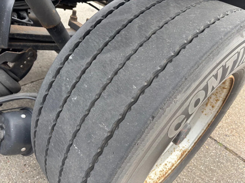 Container transporter/ Swap body semi-trailer D-Tec CT-60-05D / 5 Axles / 3x Steering Axle / 4x Lift Axle / BPW: picture 10 Container transporter/ Swap body semi-trailer D-Tec CT-60-05D / 5 Axles / 3x Steering Axle / 4x Lift Axle / BPW: picture 10