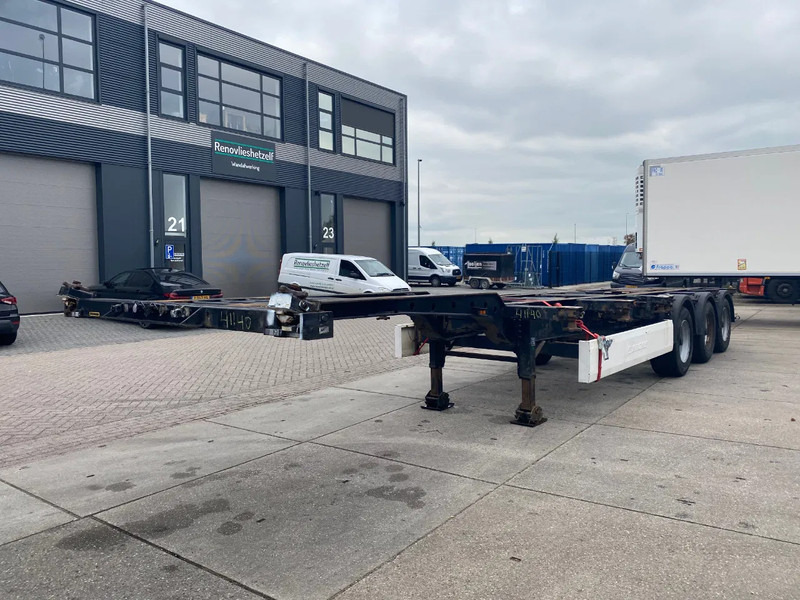 Krone SD 27 / Container Chassis / BPW + Disc / 1x Extendable / 1x Lift Axle - Container transporter/ Swap body semi-trailer: picture 4 Krone SD 27 / Container Chassis / BPW + Disc / 1x Extendable / 1x Lift Axle - Container transporter/ Swap body semi-trailer: picture 4