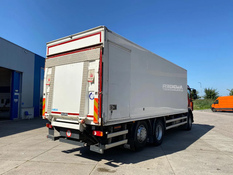 Renault D Wide 320 6x2/4 / Closed box / Dhollandia - Box truck: picture 5 Renault D Wide 320 6x2/4 / Closed box / Dhollandia - Box truck: picture 5