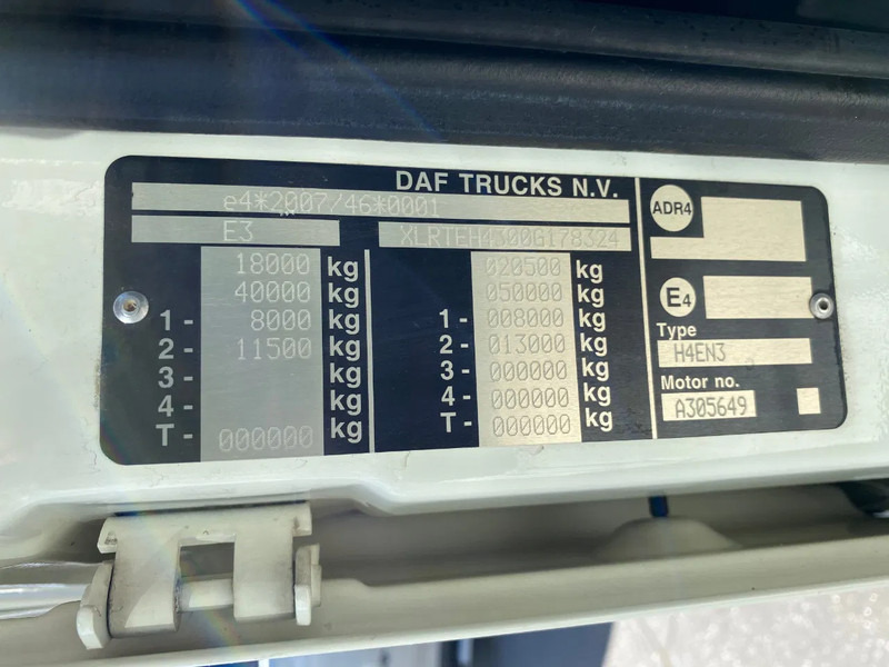 Tractor unit DAF XF 106.460 SSC / Retarder / 2x Tank: picture 13