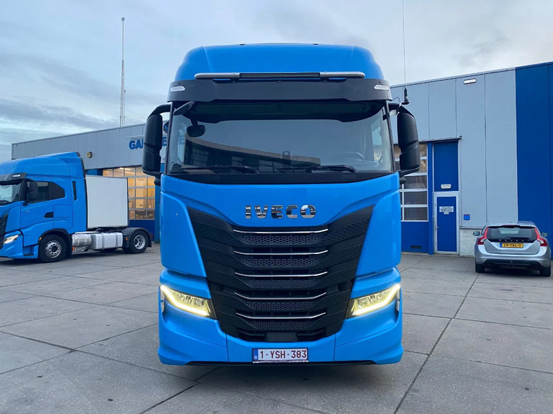 Iveco S-WAY 460 / Intarder / 2x Tank / Euro 6 - Tractor unit: picture 2 Iveco S-WAY 460 / Intarder / 2x Tank / Euro 6 - Tractor unit: picture 2