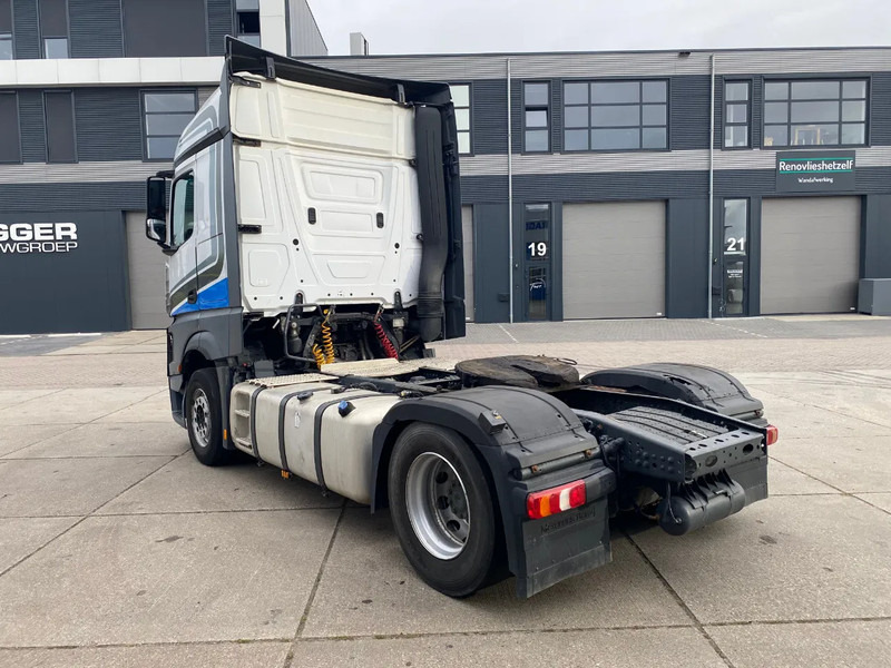 Mercedes-Benz Actros 1845 / Stream Space / Retarder / 2x Tank - Tractor unit: picture 4 Mercedes-Benz Actros 1845 / Stream Space / Retarder / 2x Tank - Tractor unit: picture 4