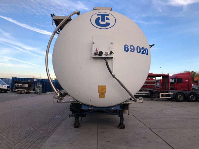 Van Hool Tank / 33.280 LT / 4 compartments / ADR / Inox - Tank semi-trailer: picture 5 Van Hool Tank / 33.280 LT / 4 compartments / ADR / Inox - Tank semi-trailer: picture 5