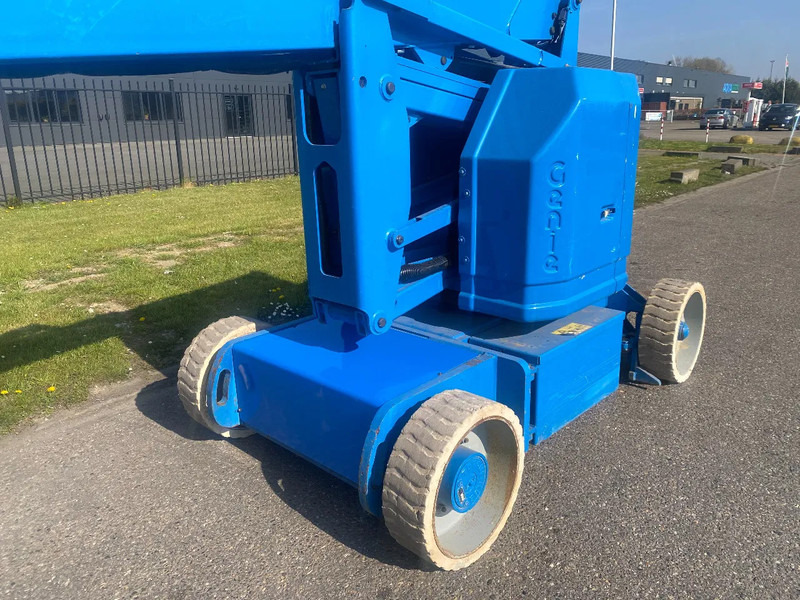 Genie Z-34/22N - Articulated boom: picture 5 Genie Z-34/22N - Articulated boom: picture 5