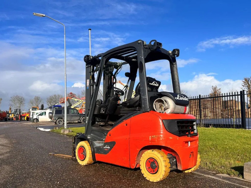LPG forklift Linde H20T-01: picture 5 LPG forklift Linde H20T-01: picture 5