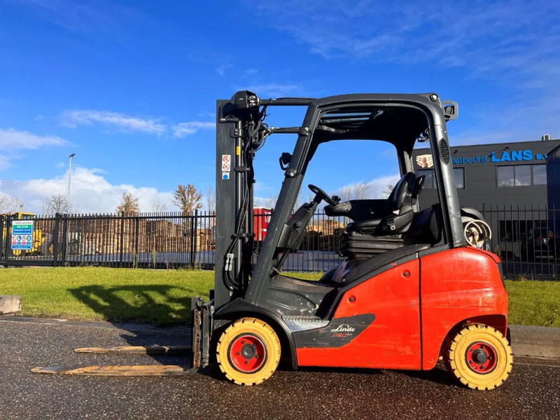 Linde H20T-01 - LPG forklift: picture 2 Linde H20T-01 - LPG forklift: picture 2