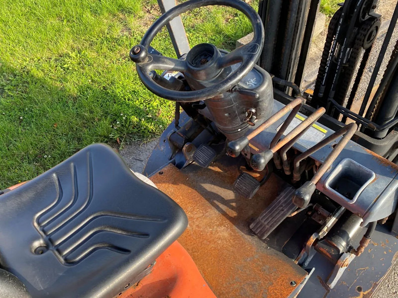 LPG forklift Toyota 42-6FGF25: picture 12