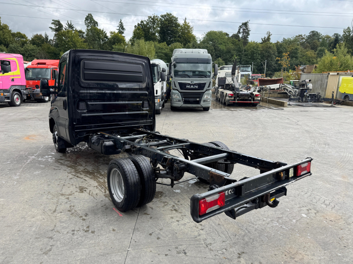 IVECO 35C21 Daily - Cab chassis truck: picture 5 IVECO 35C21 Daily - Cab chassis truck: picture 5