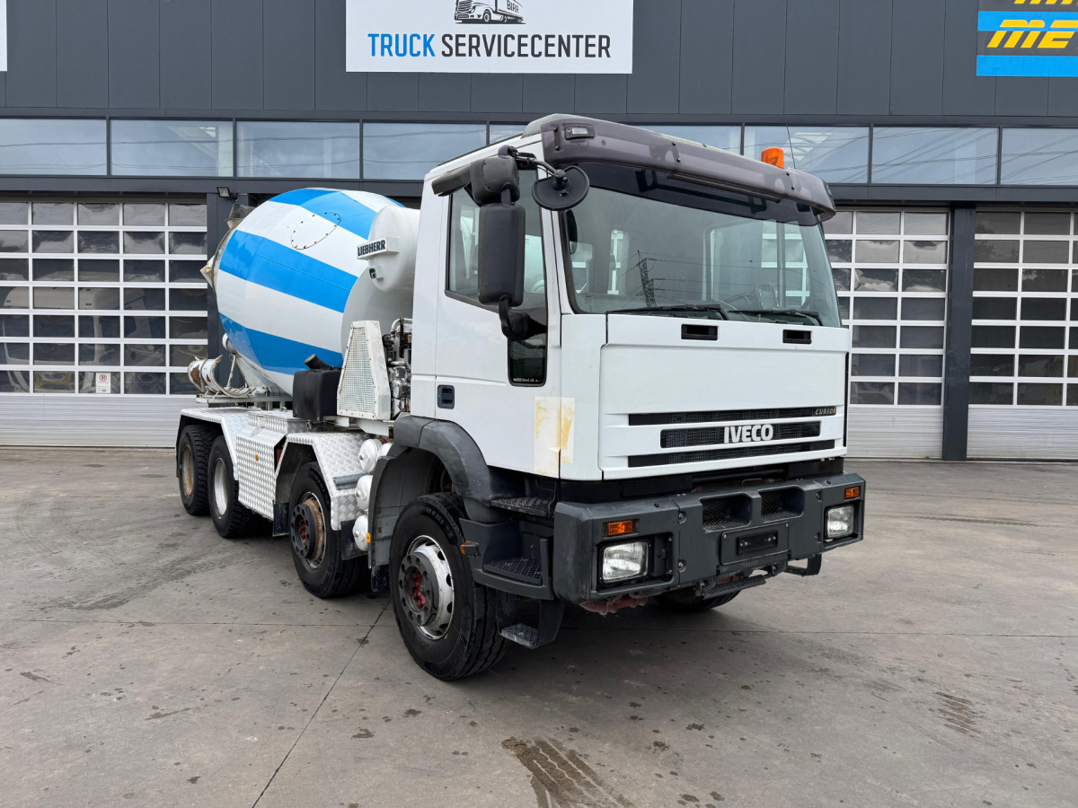 IVECO 440 Cursor 8x4 Liebherr - Concrete mixer truck: picture 3 IVECO 440 Cursor 8x4 Liebherr - Concrete mixer truck: picture 3
