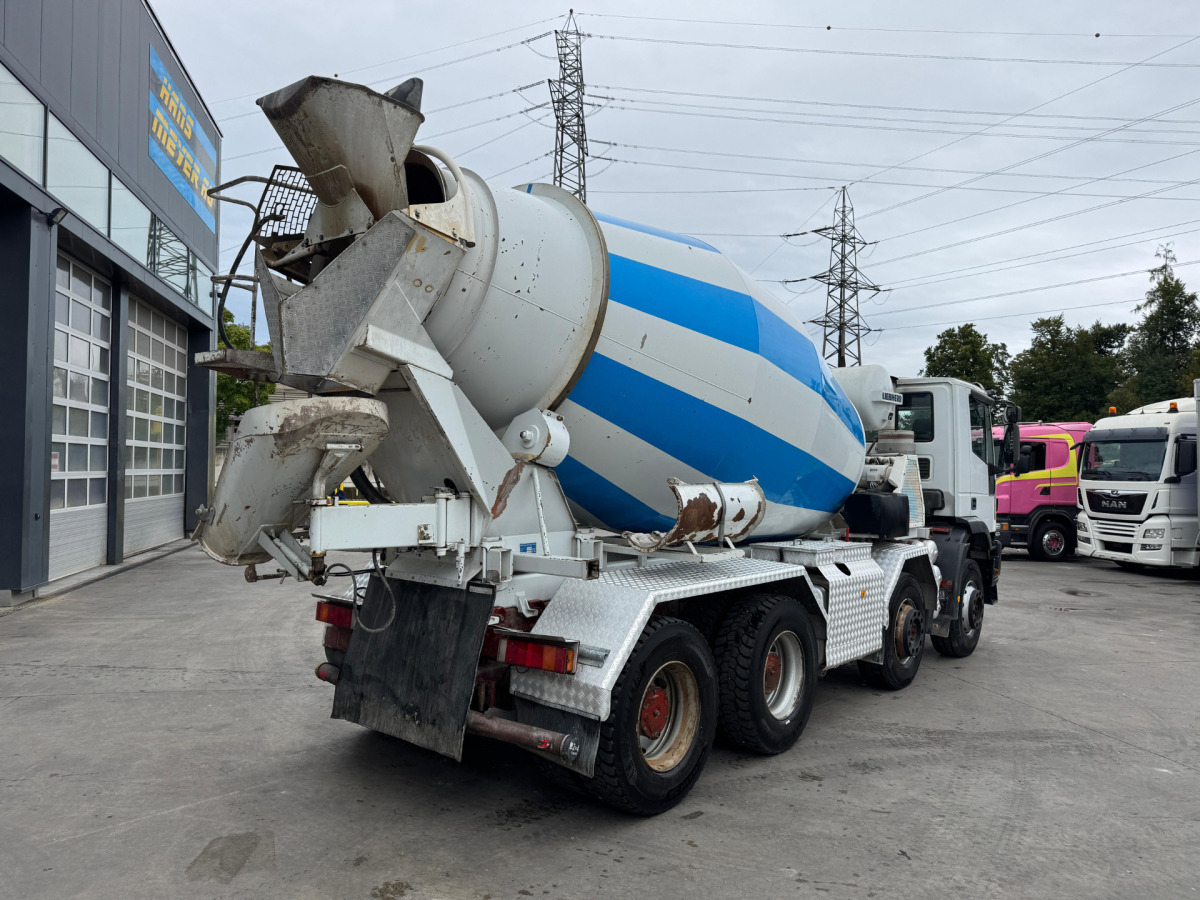 IVECO 440 Cursor 8x4 Liebherr - Concrete mixer truck: picture 5 IVECO 440 Cursor 8x4 Liebherr - Concrete mixer truck: picture 5