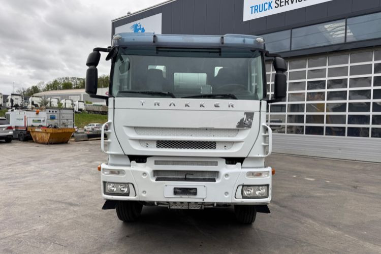 Iveco Trakker 450 8x4 (Liebherr 9m3 2018) - Concrete mixer truck: picture 2 Iveco Trakker 450 8x4 (Liebherr 9m3 2018) - Concrete mixer truck: picture 2