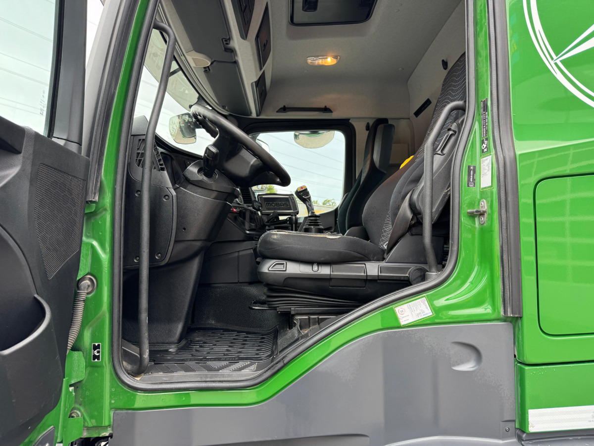 Hook lift truck MERCEDES Arocs 4453 10x4 Mobas: picture 10 Hook lift truck MERCEDES Arocs 4453 10x4 Mobas: picture 10