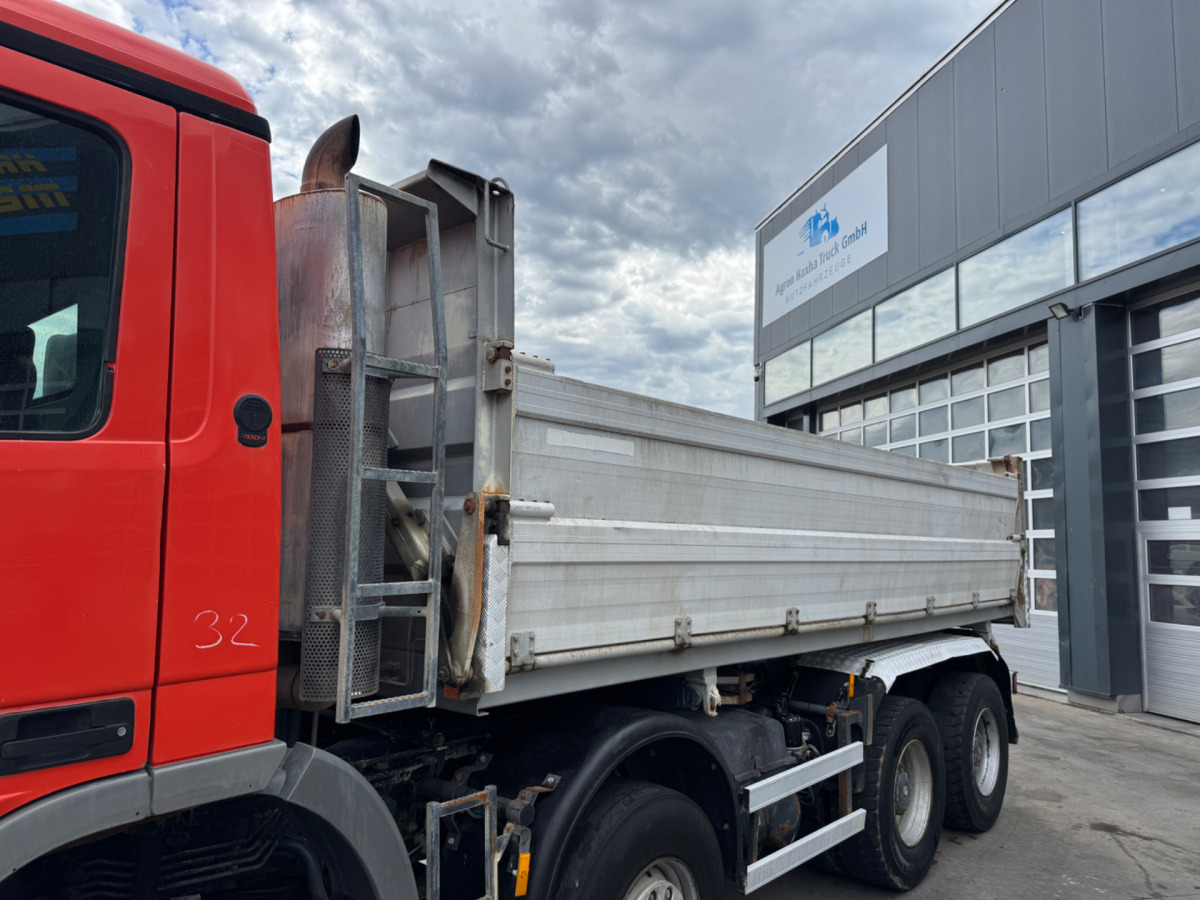 MERCEDES BENZ ACTROS 3246 C8668 - Tipper: picture 4 MERCEDES BENZ ACTROS 3246 C8668 - Tipper: picture 4