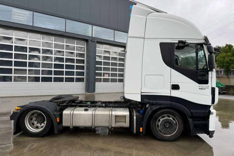 Iveco Stralis 420 Mega - Tractor unit: picture 2 Iveco Stralis 420 Mega - Tractor unit: picture 2