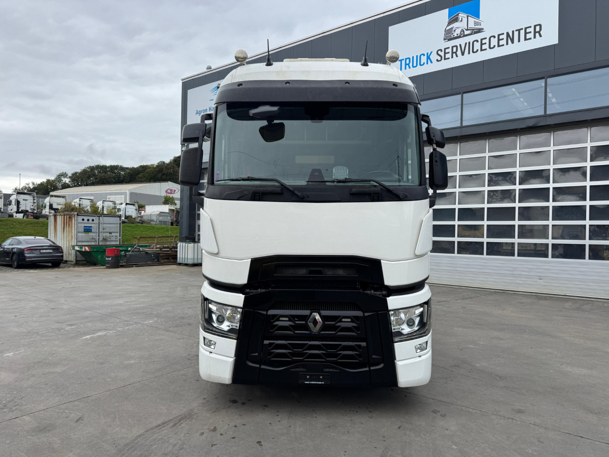 RENAULT T520 6x2 70.000KG - Tractor unit: picture 2 RENAULT T520 6x2 70.000KG - Tractor unit: picture 2