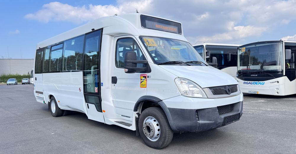 Irisbus Iveco / DURISOTTI / -28miejsc /euro5/ mała klima / winda / 114000 zł netto - Minibus, Passenger van: picture 1 Irisbus Iveco / DURISOTTI / -28miejsc /euro5/ mała klima / winda / 114000 zł netto - Minibus, Passenger van: picture 1