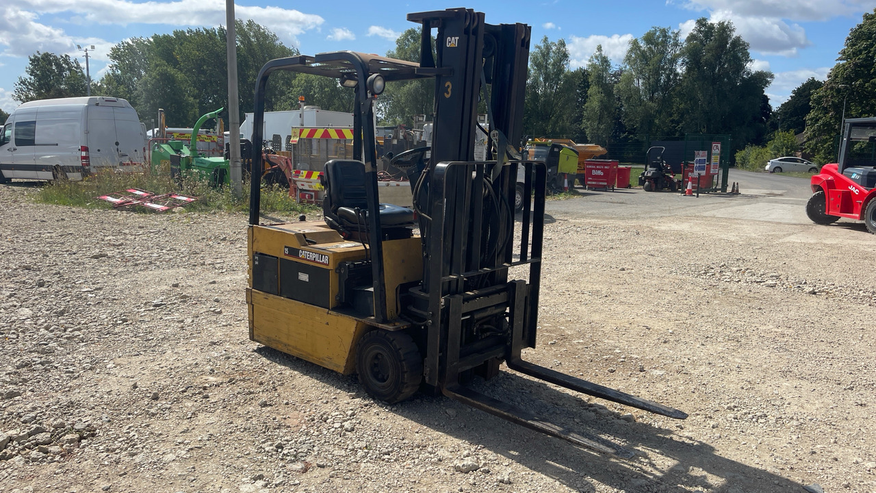 CATERPILLAR - Forklift: picture 1 CATERPILLAR - Forklift: picture 1