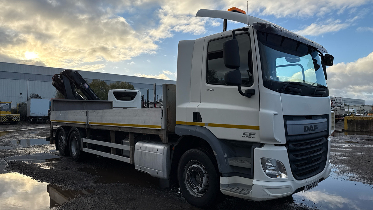 DAF CF 330 - Dropside/ Flatbed truck, Crane truck: picture 1 DAF CF 330 - Dropside/ Flatbed truck, Crane truck: picture 1