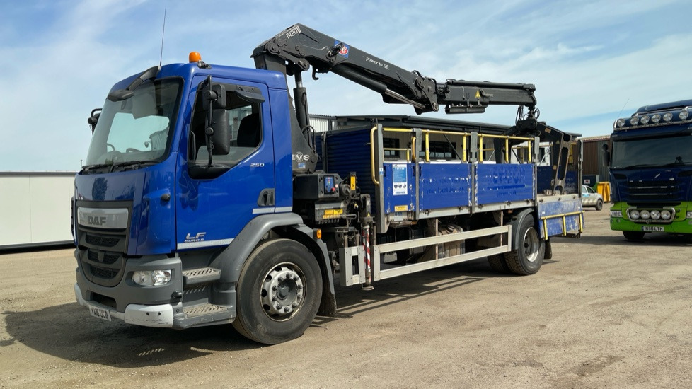 DAF LF 250 EURO 6 18 TONNE - Dropside/ Flatbed truck: picture 2 DAF LF 250 EURO 6 18 TONNE - Dropside/ Flatbed truck: picture 2