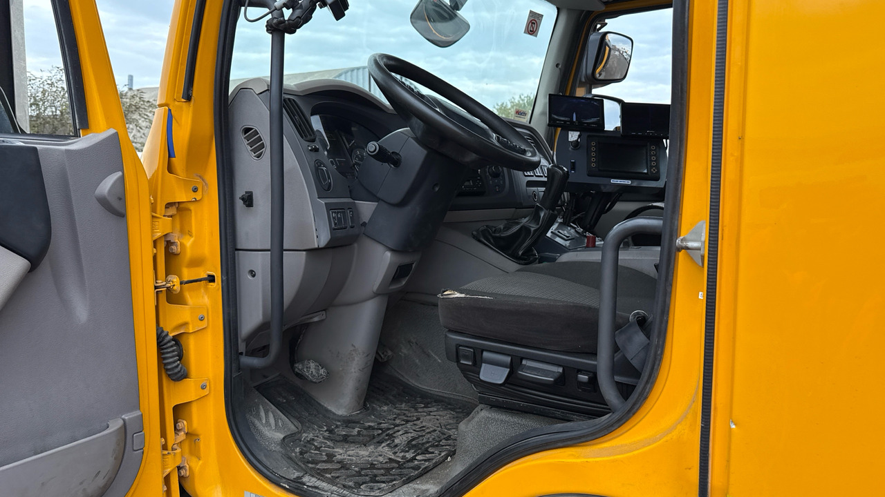 DAF LF - Road sweeper: picture 5 DAF LF - Road sweeper: picture 5