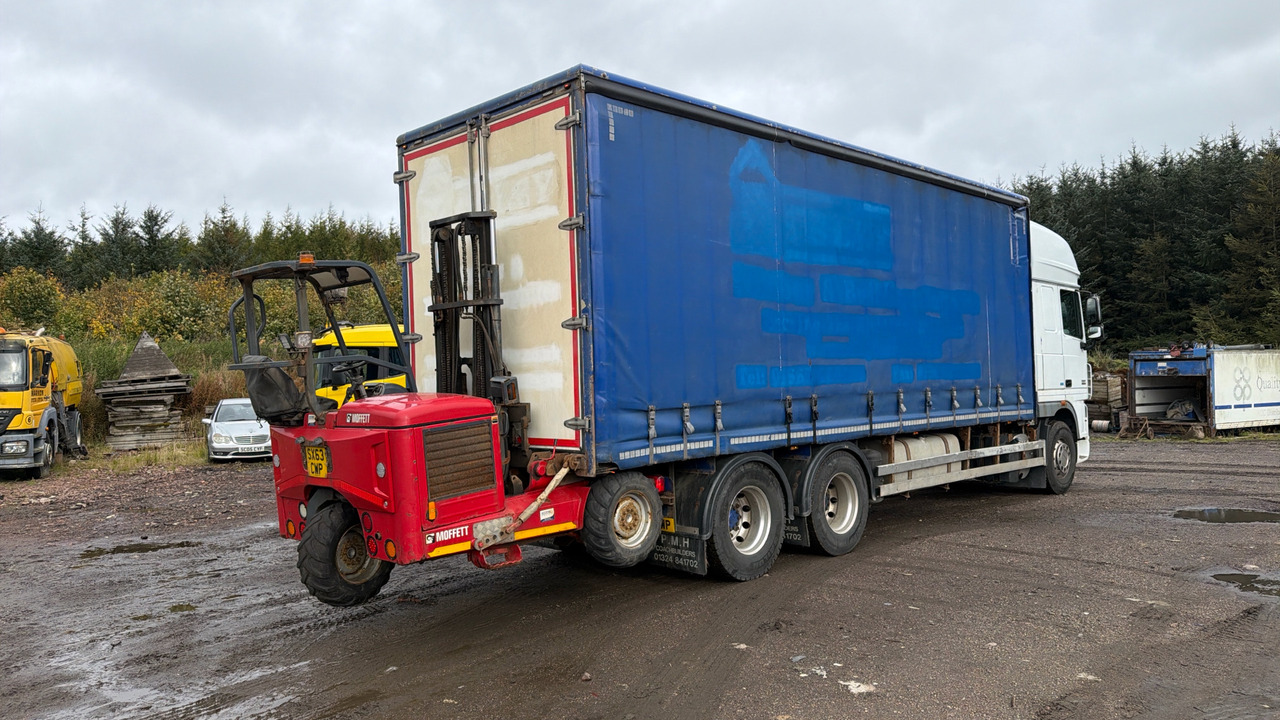 DAF XF 105.510 - Curtainsider truck: picture 4 DAF XF 105.510 - Curtainsider truck: picture 4