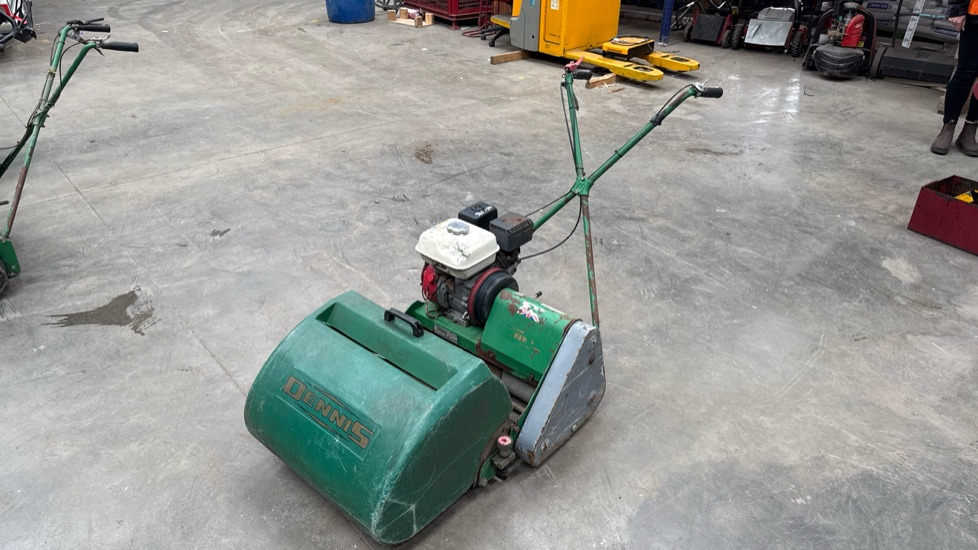 DENNIS FT510 PEDESTRIAN CYLINDER MOWER NO BLADE UNIT, GRASS BOX - Garden mower: picture 4 DENNIS FT510 PEDESTRIAN CYLINDER MOWER NO BLADE UNIT, GRASS BOX - Garden mower: picture 4