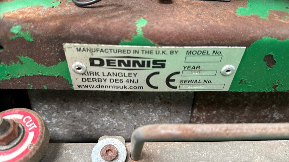 DENNIS FT510 PEDESTRIAN CYLINDER MOWER WITH 5K UNIT AND GRASS BOX - Garden mower: picture 5 DENNIS FT510 PEDESTRIAN CYLINDER MOWER WITH 5K UNIT AND GRASS BOX - Garden mower: picture 5