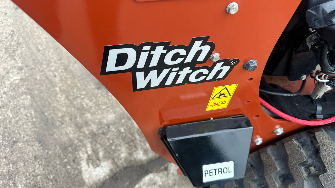 Trencher DITCH WITCH C24X: picture 7