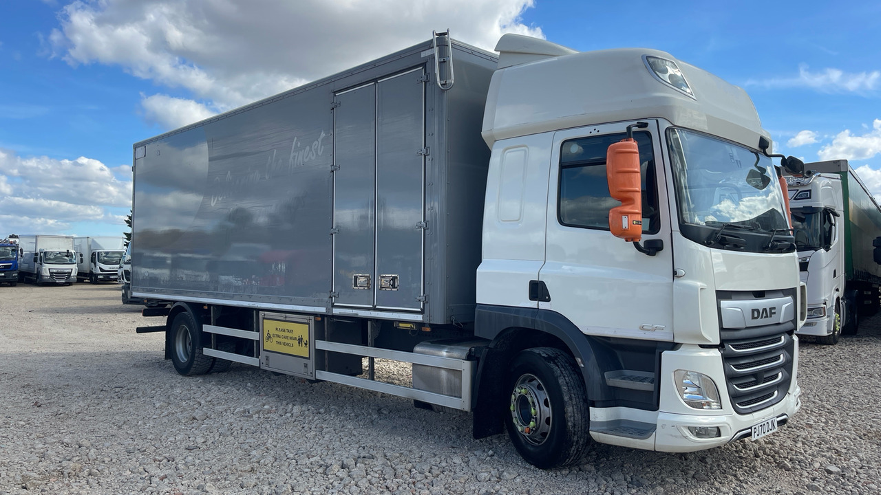 Daf CF 370 - Box truck: picture 1 Daf CF 370 - Box truck: picture 1