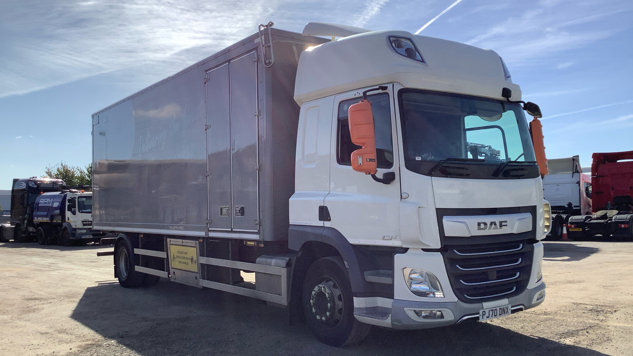 Daf CF 370 - Box truck: picture 1 Daf CF 370 - Box truck: picture 1