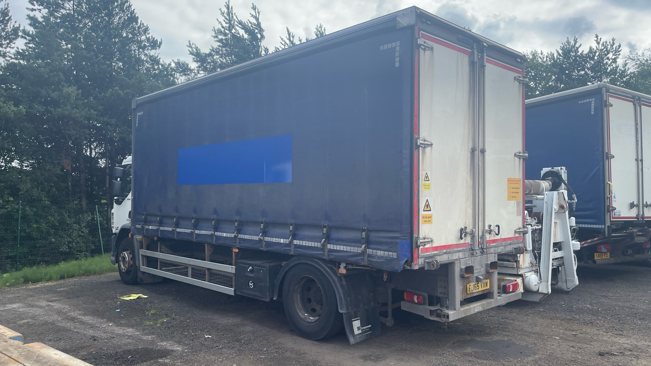 Daf LF 250 - Curtainsider truck: picture 3 Daf LF 250 - Curtainsider truck: picture 3
