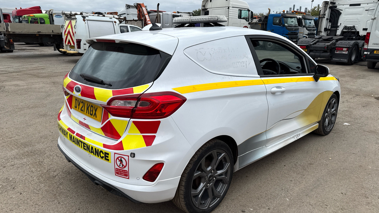 FORD FIESTA 1.0 MHEV Sport - Car: picture 4 FORD FIESTA 1.0 MHEV Sport - Car: picture 4