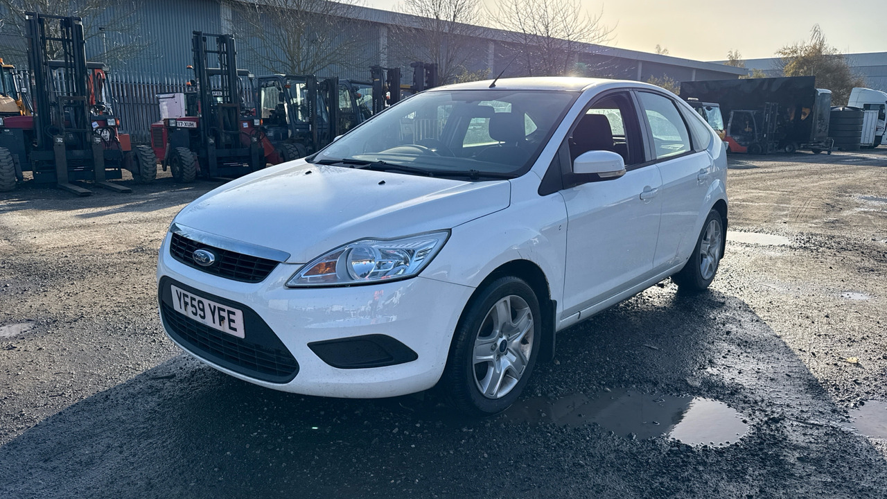 FORD FOCUS 1.6 TDCI STYLE - Hatchback: picture 2 FORD FOCUS 1.6 TDCI STYLE - Hatchback: picture 2