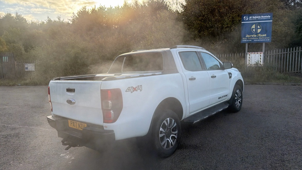 FORD RANGER Pick Up Double Cab Wildtrak 3.2 TDCi 200PS - Pickup truck, Combi van: picture 4 FORD RANGER Pick Up Double Cab Wildtrak 3.2 TDCi 200PS - Pickup truck, Combi van: picture 4