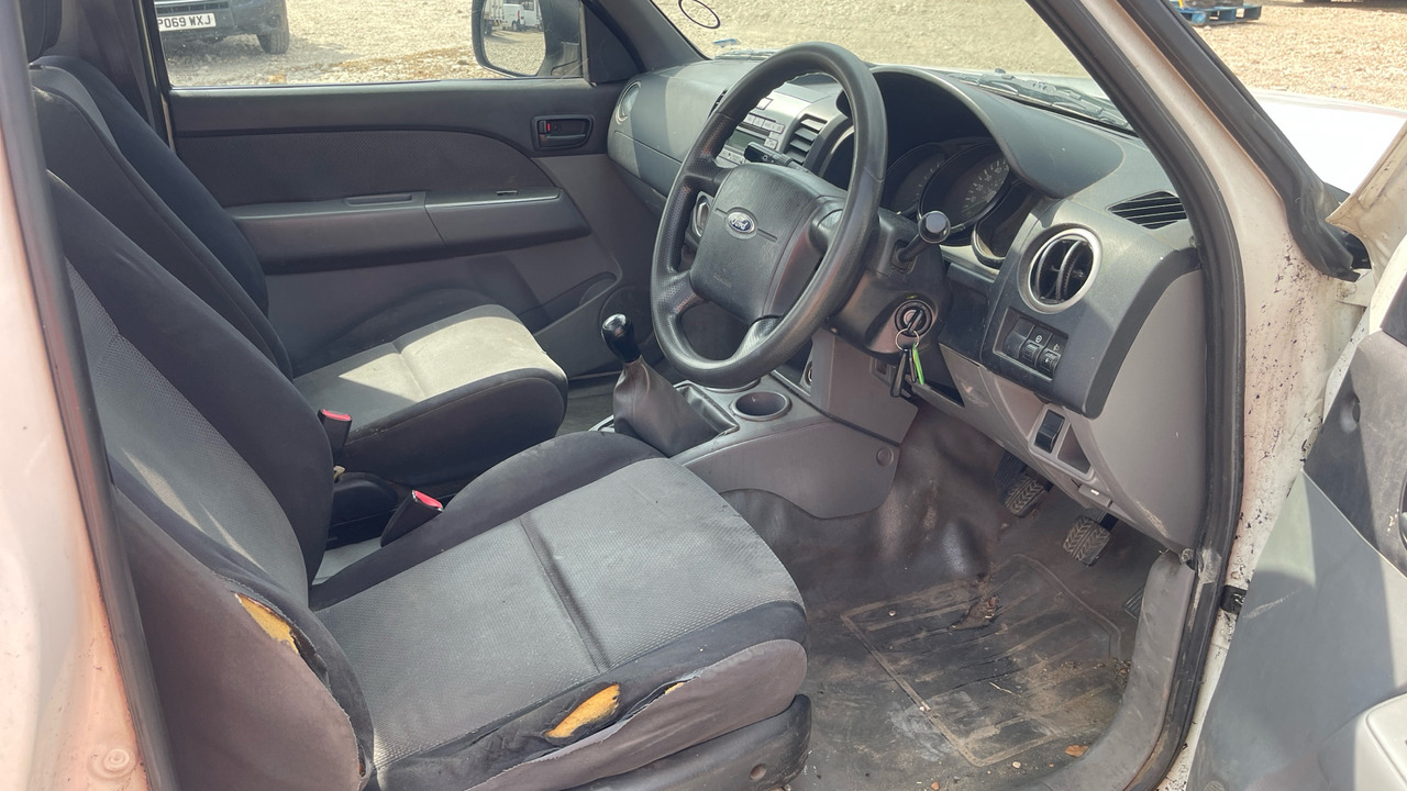 FORD RANGER - Pickup truck: picture 5 FORD RANGER - Pickup truck: picture 5