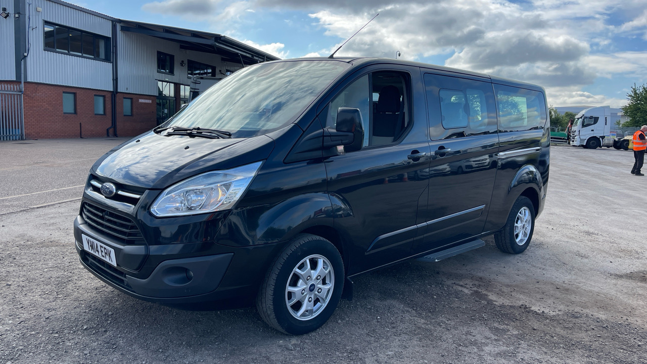 FORD TOURNEO CUSTOM 300 2.2 TDCi 125PS - Minibus, Passenger van: picture 2 FORD TOURNEO CUSTOM 300 2.2 TDCi 125PS - Minibus, Passenger van: picture 2
