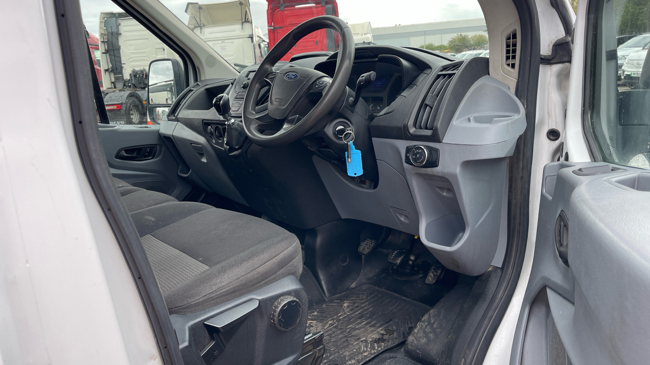 FORD TRANSIT 350 2.0 TDCI 130PS - Open body delivery van: picture 5 FORD TRANSIT 350 2.0 TDCI 130PS - Open body delivery van: picture 5