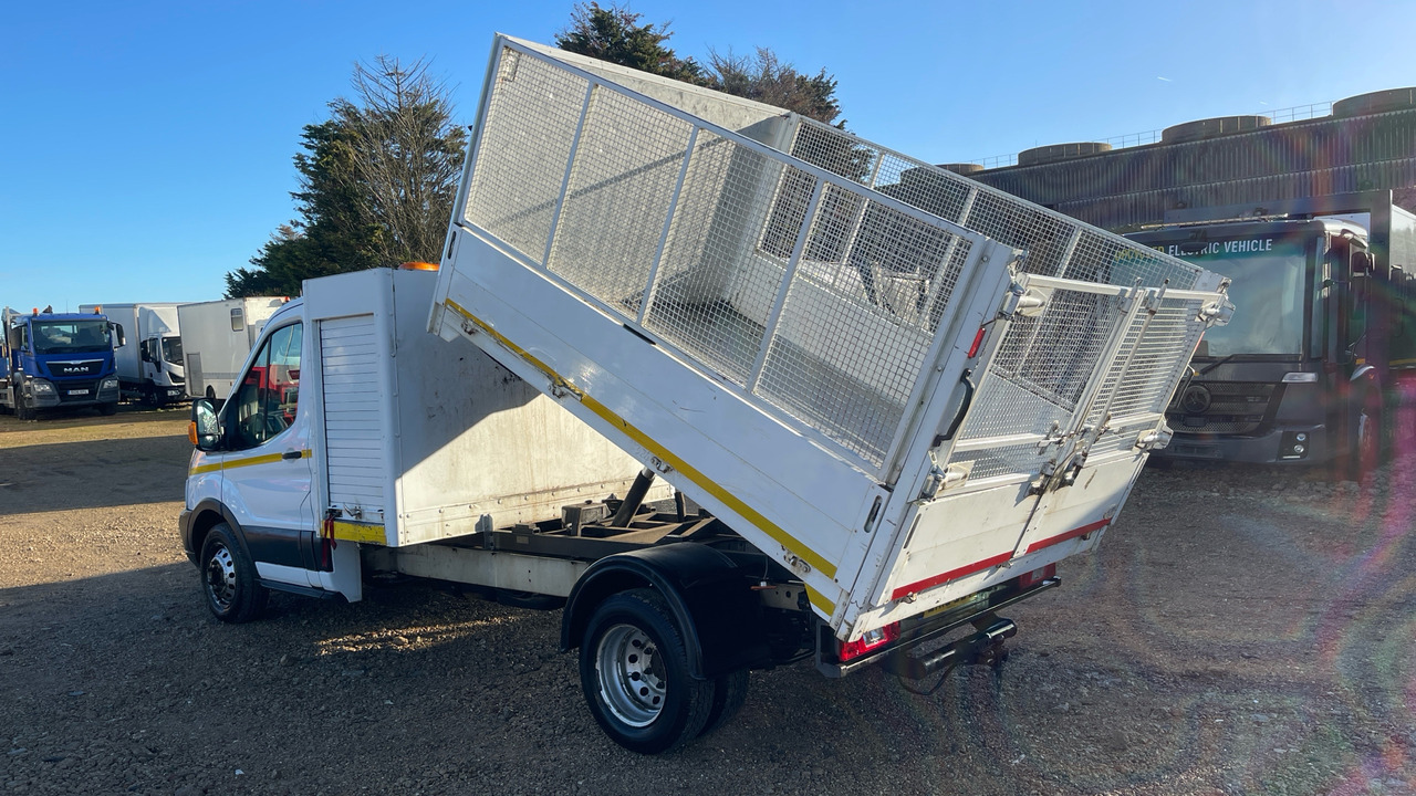 FORD TRANSIT 350 2.2 TDCi 125ps - Tipper van: picture 3 FORD TRANSIT 350 2.2 TDCi 125ps - Tipper van: picture 3