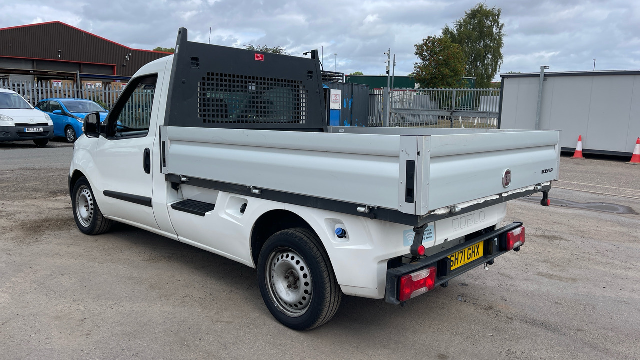 Fiat Doblo CARGO 16V 1.6 MULTIJET - Open body delivery van: picture 3 Fiat Doblo CARGO 16V 1.6 MULTIJET - Open body delivery van: picture 3