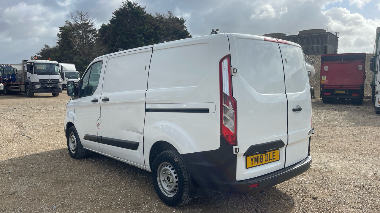 Ford Transit Custom 280 2.0 TDCI 105PS - Small van: picture 3 Ford Transit Custom 280 2.0 TDCI 105PS - Small van: picture 3