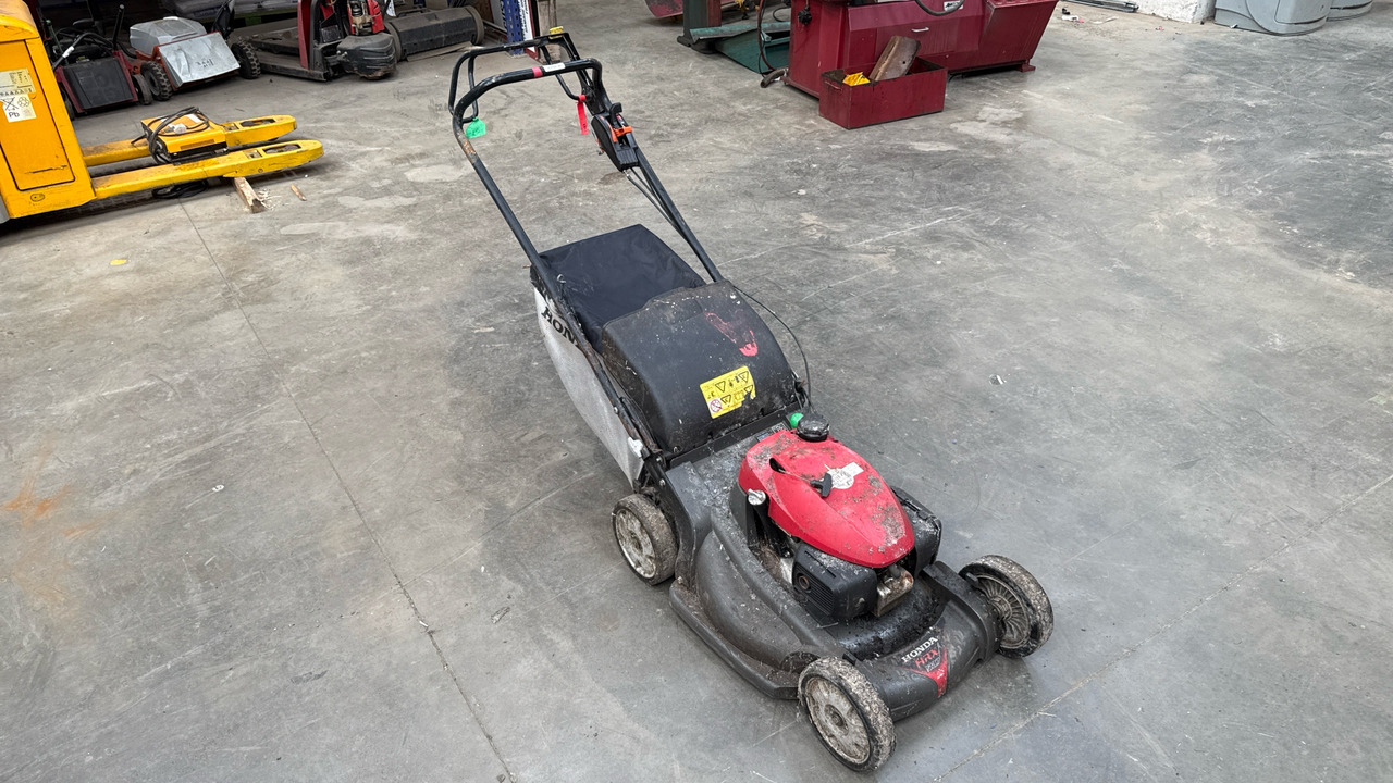 HONDA HRX537 C5HYEA - Garden mower: picture 1 HONDA HRX537 C5HYEA - Garden mower: picture 1
