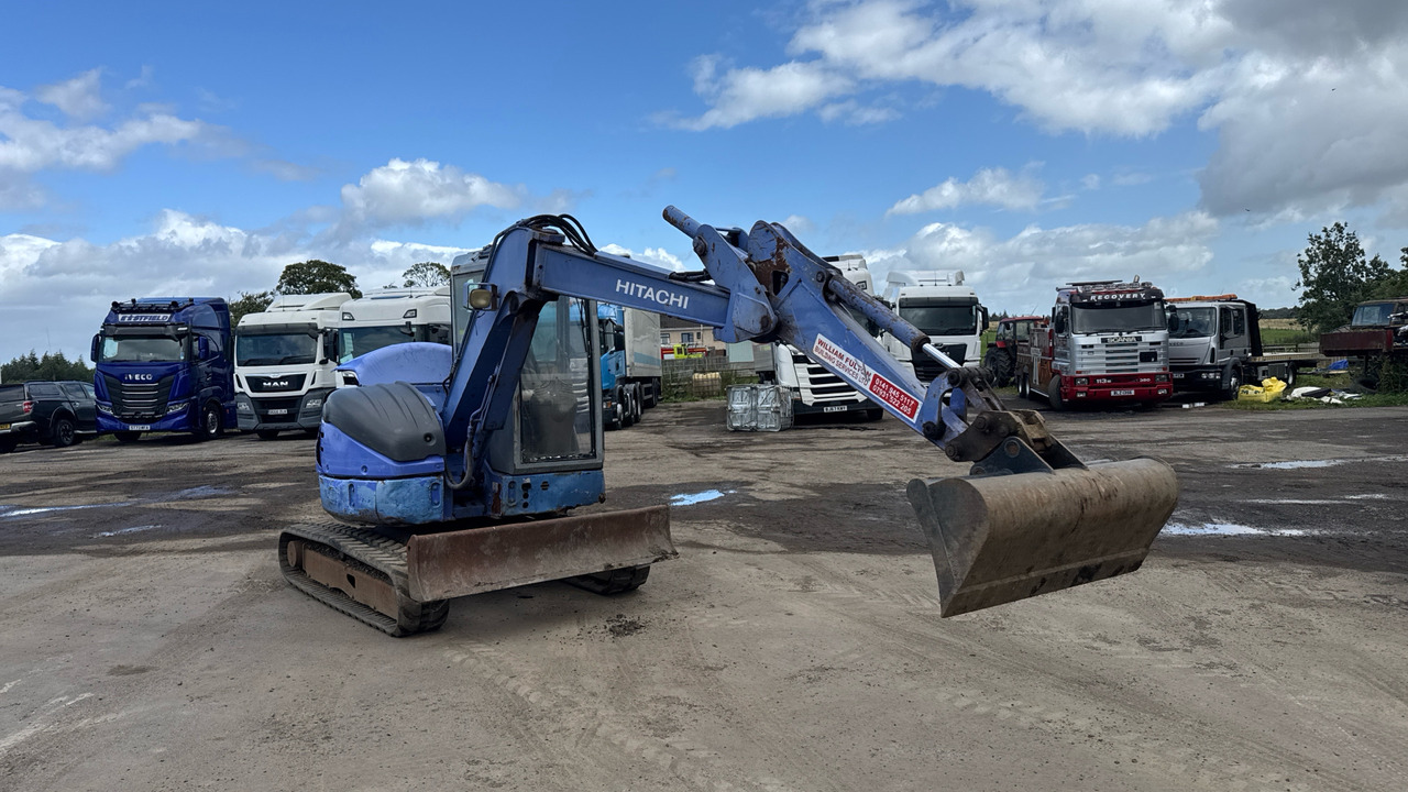 Hitachi EX40UR-3 - Mini excavator: picture 1 Hitachi EX40UR-3 - Mini excavator: picture 1