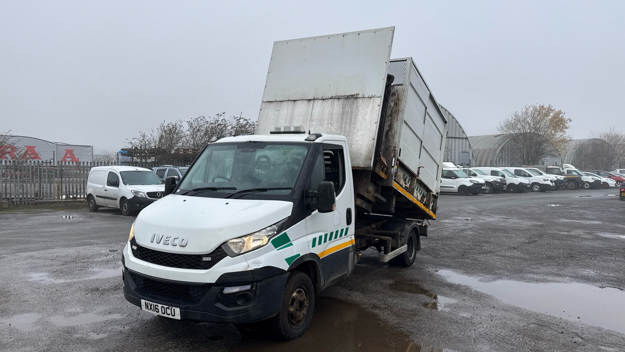 IVECO DAILY 50C15 - Garbage truck: picture 2 IVECO DAILY 50C15 - Garbage truck: picture 2