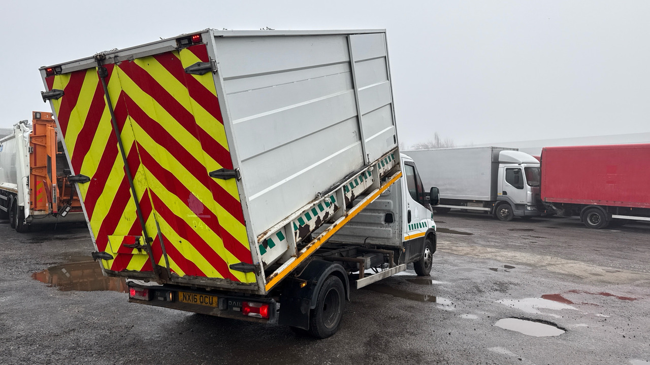 IVECO DAILY 50C15 - Garbage truck: picture 4 IVECO DAILY 50C15 - Garbage truck: picture 4