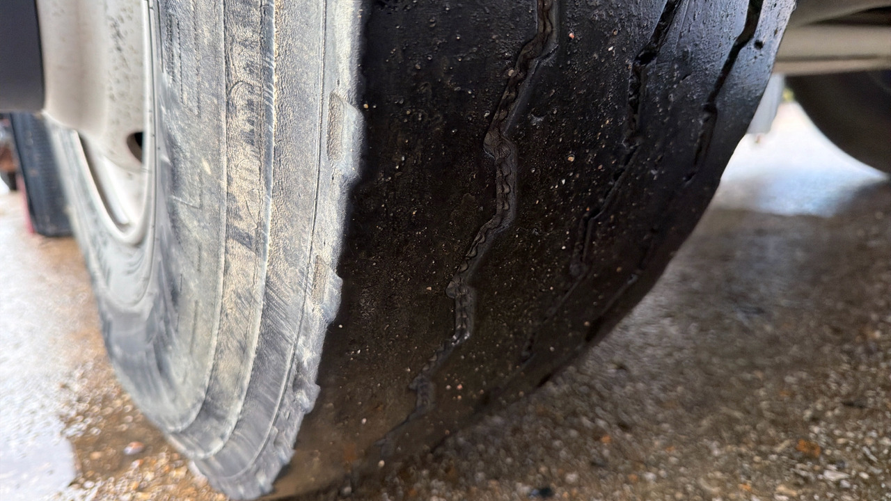 Road sweeper IVECO EUROCARGO  150-250: picture 19