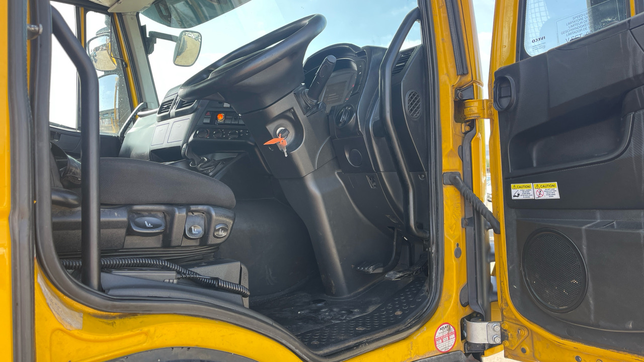 IVECO STRALIS 310 - Dropside/ Flatbed truck, Crane truck: picture 5 IVECO STRALIS 310 - Dropside/ Flatbed truck, Crane truck: picture 5